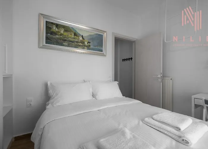 Lusso Bianco, Nilie Hospitality Mgmt * Salonic