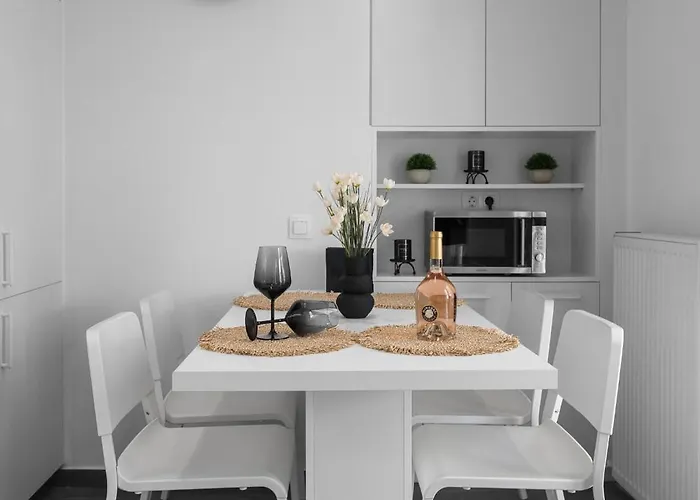 Apartament Lusso Bianco, Nilie Hospitality Mgmt *