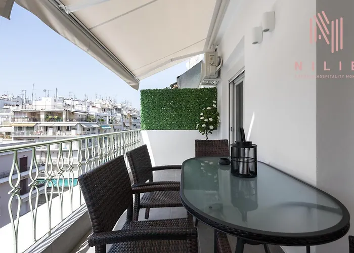 Lusso Bianco, Nilie Hospitality Mgmt * Salonic