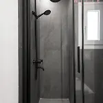Lusso Bianco, Nilie Hospitality Mgmt Apartman