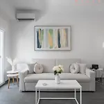 Lusso Bianco, Nilie Hospitality Mgmt *