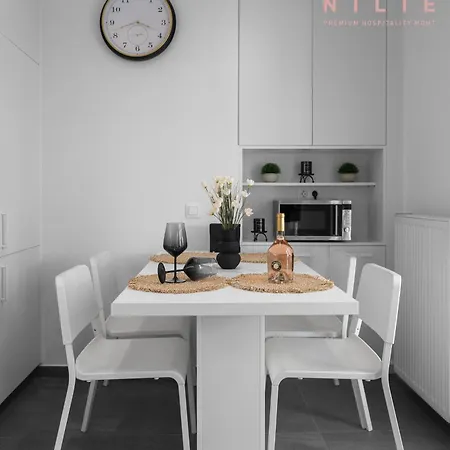 Daire Lusso Bianco, Nilie Hospitality Mgmt *