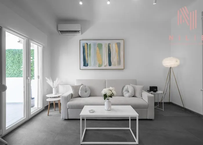 Lusso Bianco, Nilie Hospitality Mgmt Апартаменты *