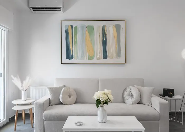 Lusso Bianco, Nilie Hospitality Mgmt *