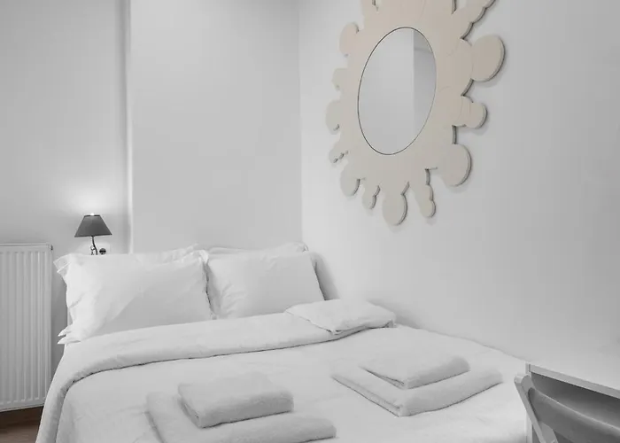 Апартаменты Lusso Bianco, Nilie Hospitality Mgmt